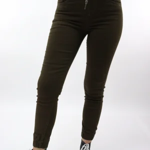 Jogger con resorte elástico de color verde militar